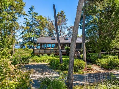 512 Broken Point Road