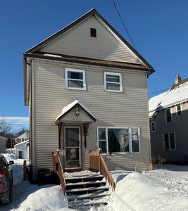 906 John Sault Ste Marie Cir