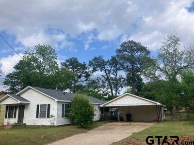 320 S Boon Ave
