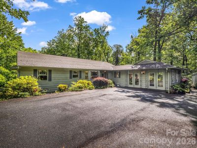 57 Tate Ln