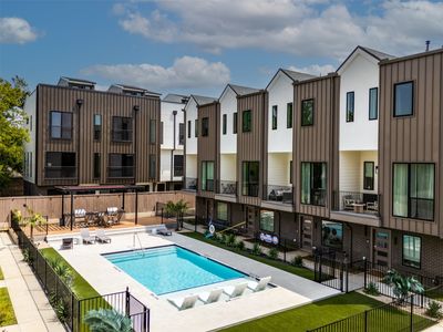 4517 Munger Ave Unit 101