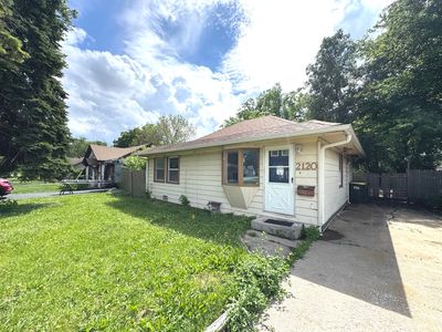 2120 Emerson Ave