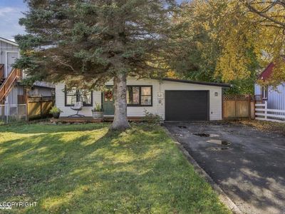 3104 W 30th Ave