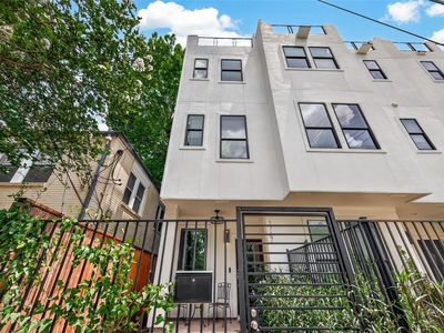 1767 Michigan St