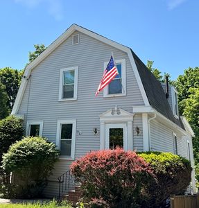 65 Oak St