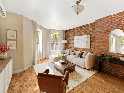 164 Underhill Ave