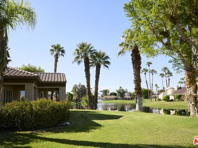 Property at 10 Wimbledon Cir, Rancho Mirage, CA