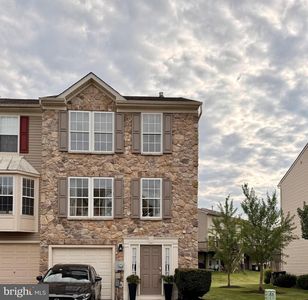210 Windsor Ct