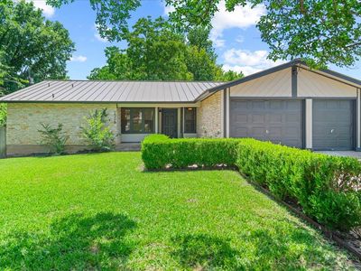 2305 Donna Dr