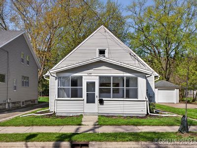 679 Garfield Ave NW