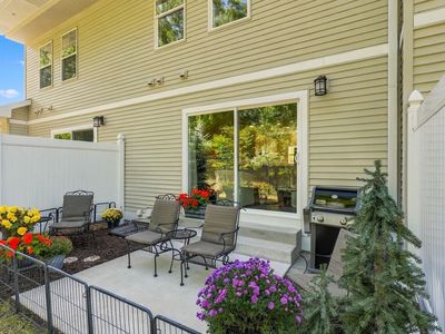 1554 Simsbury St #3