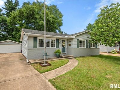1349 Crestview Dr