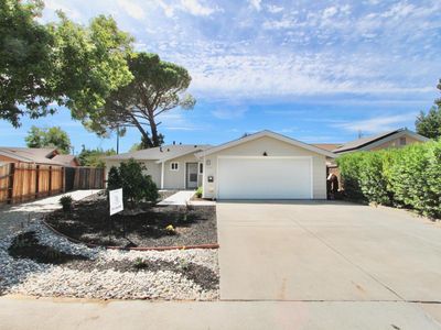 4566 Freeway Circle