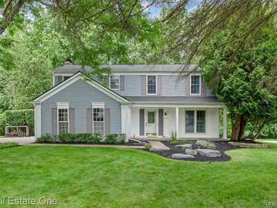 Property at 1377 Barneswood Ln, Rochester Hills, MI