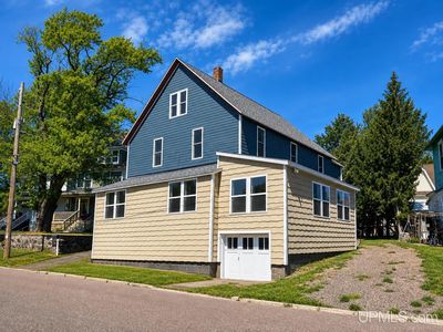 1105 Minnesota St
