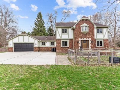 3755 Tremont Ln