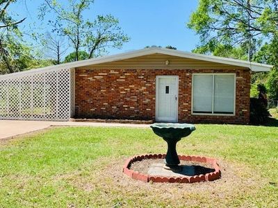 419 Pecan St