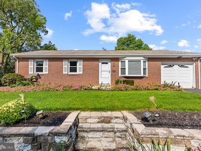 Property at 910 Pine Hill Rd, Lititz, PA