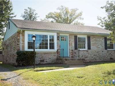 6313 Brookshire Dr