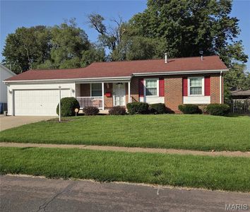 1095 Thompson Dr