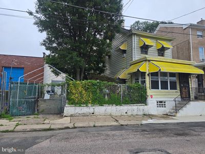 6113 N Lambert St