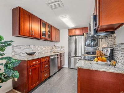 700 Richards St APT 802