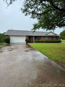 1311 Twin Lakes Dr