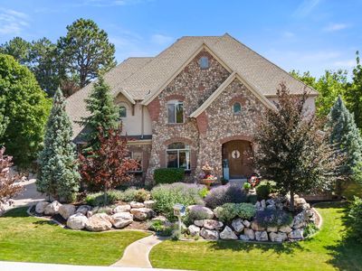 1559 E Wasatch Dr S