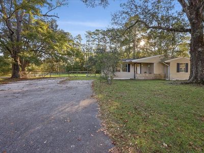 380 Croom