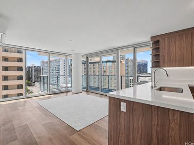 1500 Rycroft St #811R