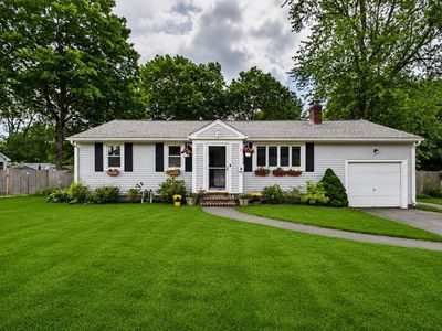 Property at 41 Essex Rd, Sharon, MA