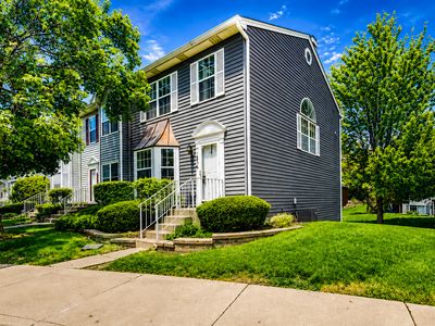 Property at 1236 Alexandria Ct, Geneva, IL