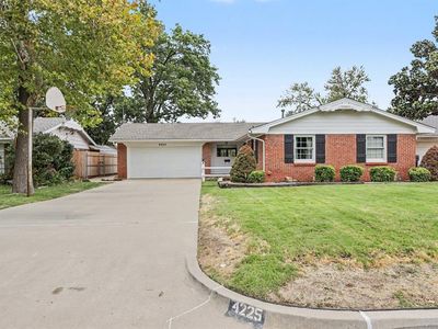 4225 NW 59th St
