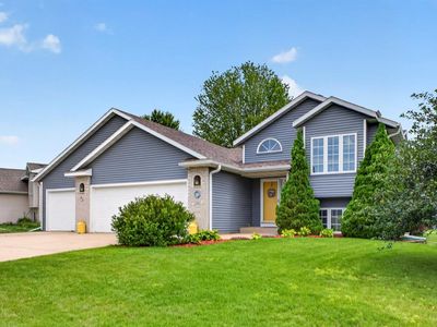 500 10th Ave NE