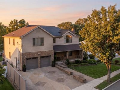 31 E Tenafly Ave