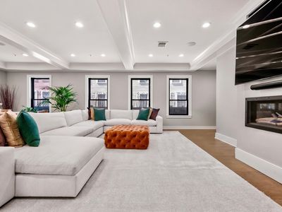 377 W 1st St #2