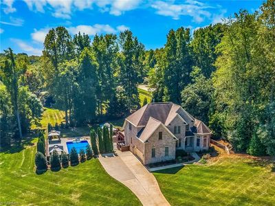 7479 Fox Chase Dr