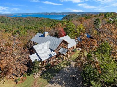 309 Lake Bluff Ln