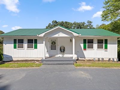 13 Travis Rd