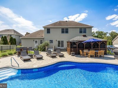 6 Cullen Way