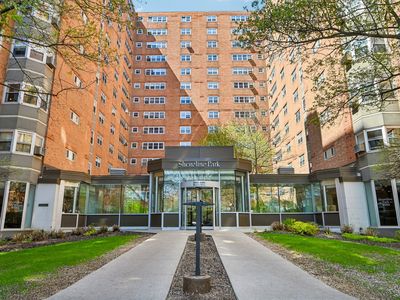 4960 N Marine Dr APT 611