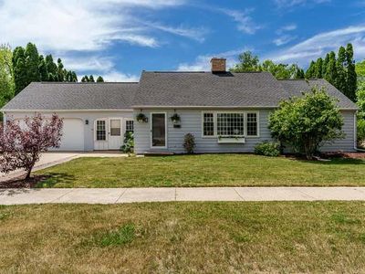 1433 Greenwich Lane