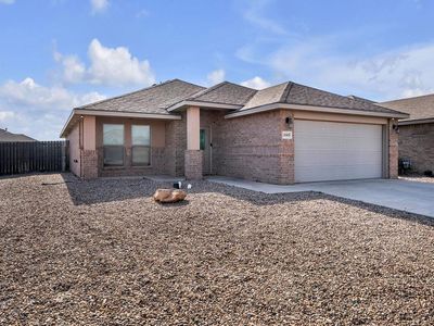 6905 Lone Star Ln