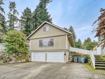 359 Del Monte Avenue