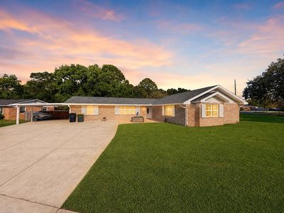 133 Walton Dr NE