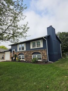 108 Applewood Dr