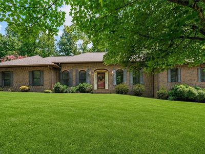 913 Colonial Hts