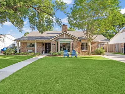 6151 Briar Rose Dr