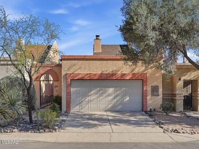 1421 W Calle Plomo