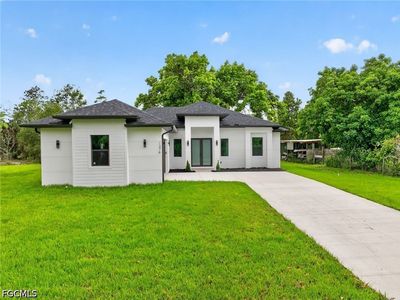 1276 Dove Tree St